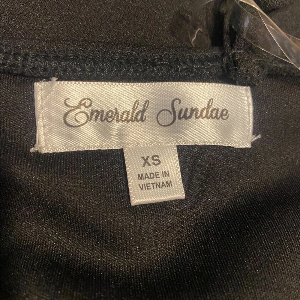 Emerald Sundae Black Ruched Side-Slit Slim Gown - Picture 9 of 10